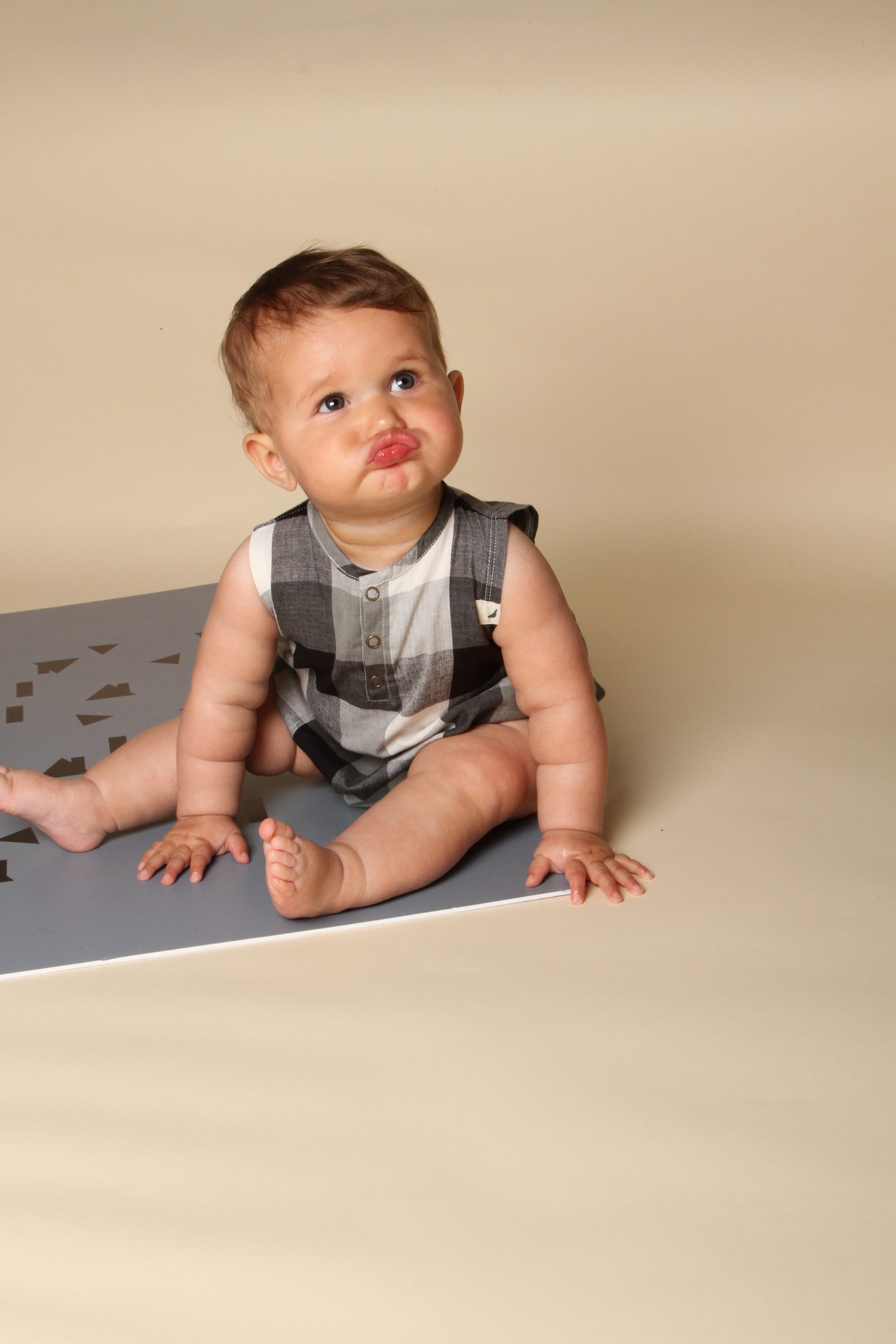 Check bubble romper check-romper
