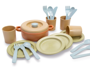 Sustainable toy dinner set