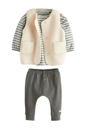 monochrome gilet outfit