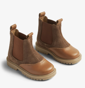 tan chelsea boots