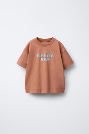 brown slogan t-shirt