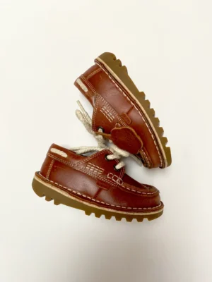 toddler brown kickers