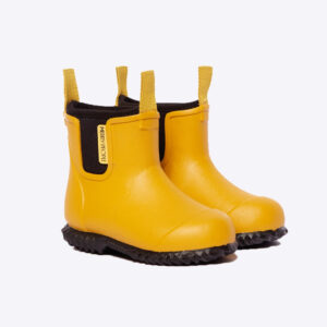 kids yellow wellies