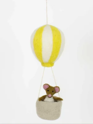 mouse in a hot air balloon