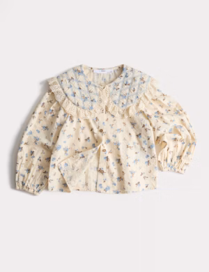 collared blouse