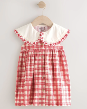 red collar dress