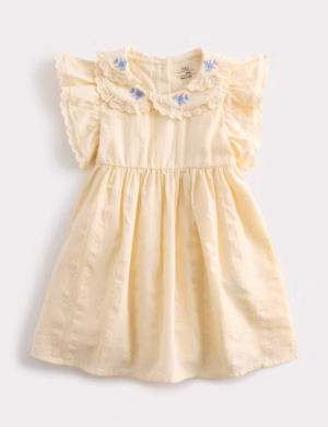 yellow dress